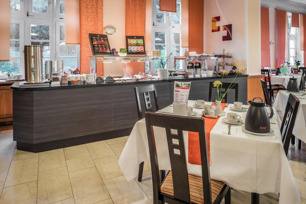 Vitalhotel Weisse Elster บัดเอลสเตอร์ ภายนอก รูปภาพ
