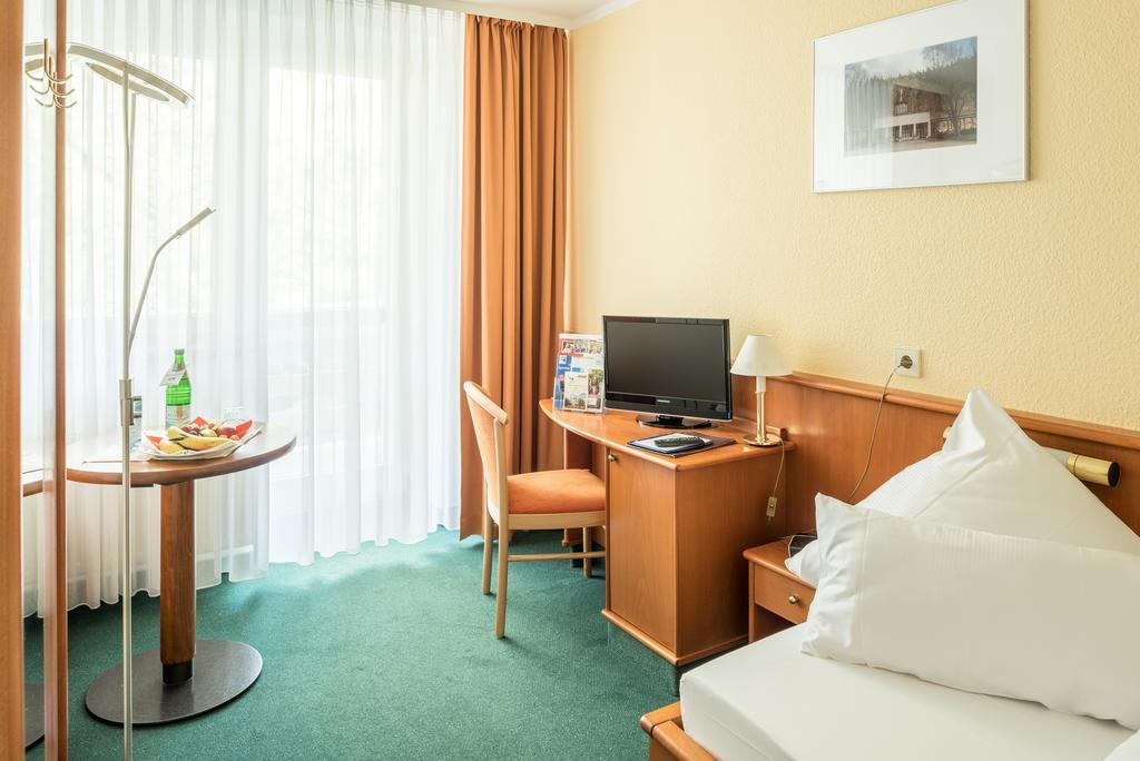Vitalhotel Weisse Elster บัดเอลสเตอร์ ภายนอก รูปภาพ