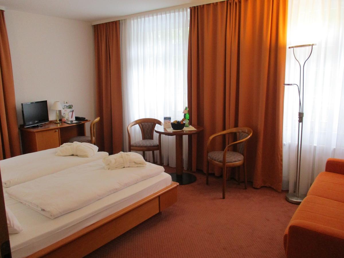 Vitalhotel Weisse Elster บัดเอลสเตอร์ ภายนอก รูปภาพ